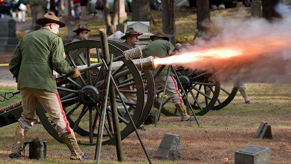 Concord Independent battery, cannon firing